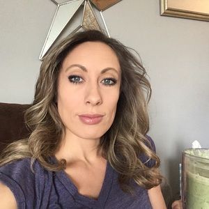 Meet your Posher, Leslie